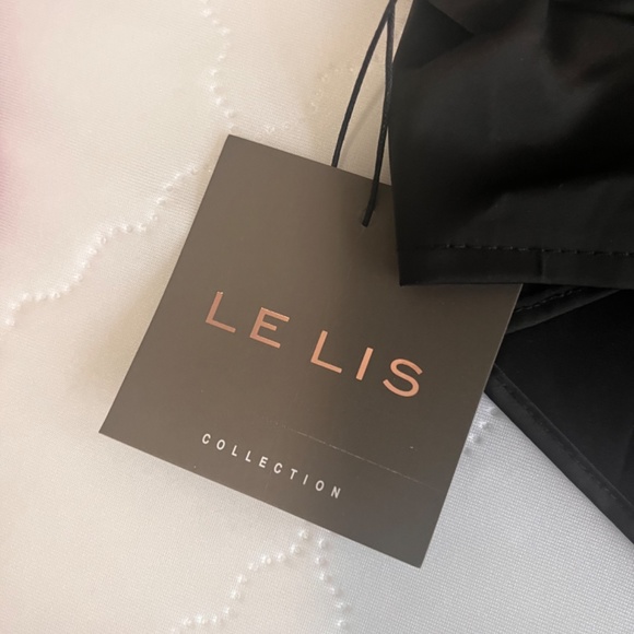 NWT Strapless tie back Crop top NWT - Picture 5 of 6